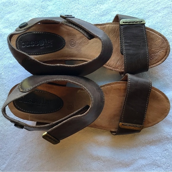 BUSSOLA wedge heel chocolate brown leather sandals. - Picture 8 of 14